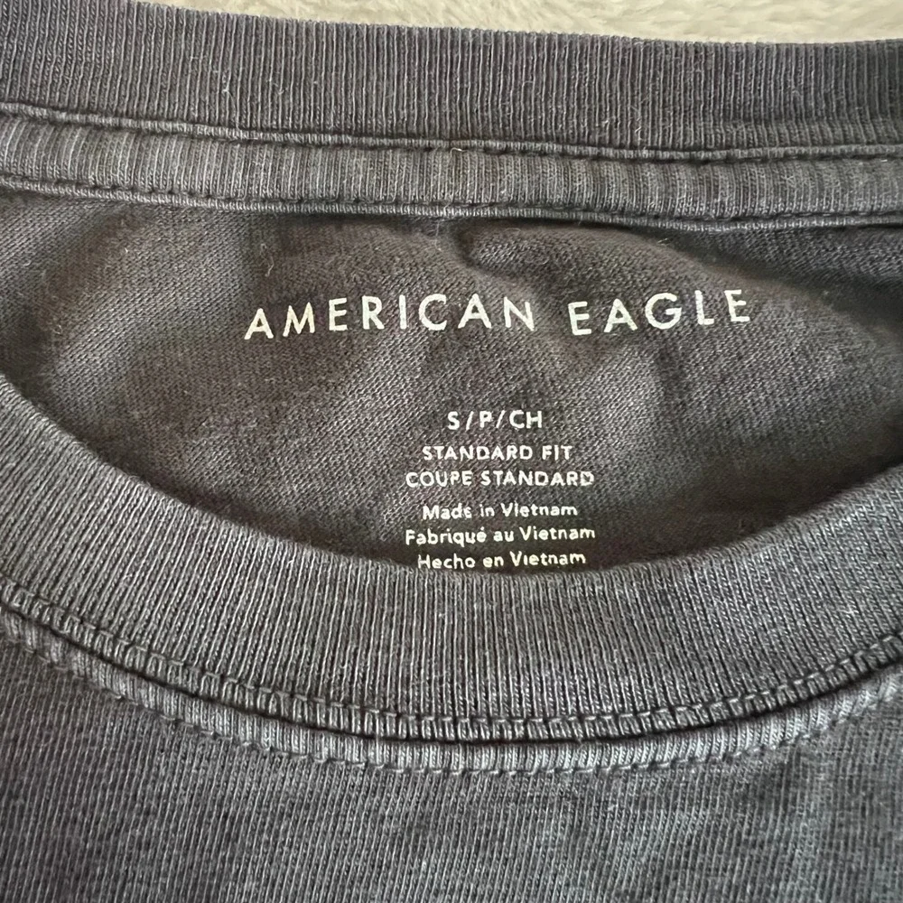 American‎ Eagle Mens Long Sleeve Crewneck Tee Black Small NWT 017-2171-1009-001
